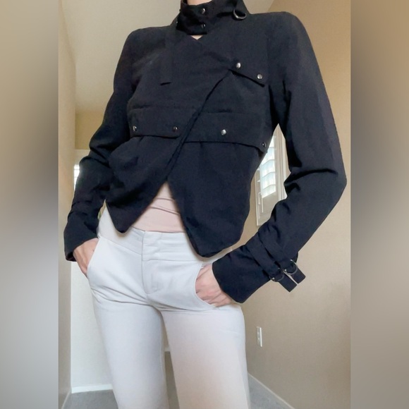 Cropped jacket - Picture 9 of 10